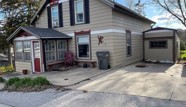 Vern & Martha's with large backyard near Arnolds Park Amusement Park!