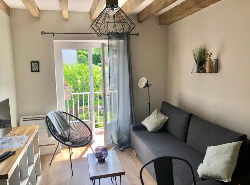 VerOliv Appartement calme et cosy proche du centre ville - Lit 180 - Wifi Netflix Youtube