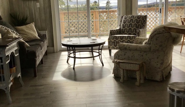 Veronica’s Place - Brand new, roomy cottage on the Bras D'Or Lakes