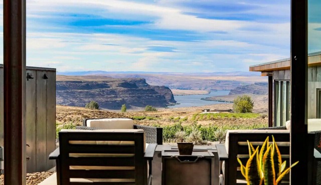 Verse & Vine Retreat – 5B Cave B Ridge Condo