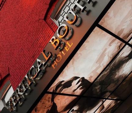 Vertical Boutique, BW Signature Collection