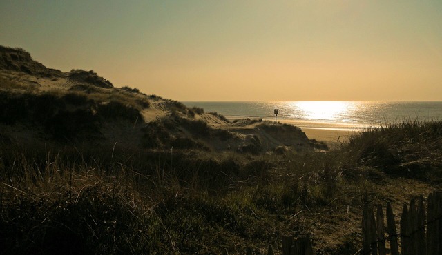 Very beautiful apartment with new and large terrace and superb seaside view