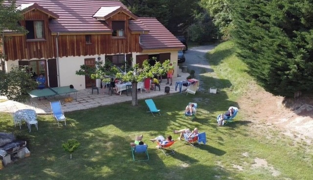 Very beautiful chalet at the edge of the lake of Serre Ponçon 10 people