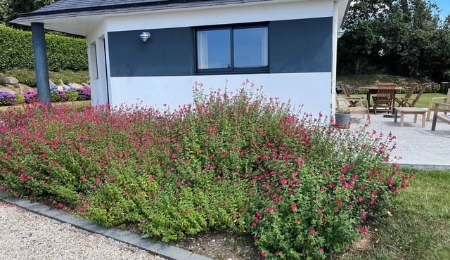 Very beautiful new * villa located 2 minutes walk from the sea and 5 minutes from shops