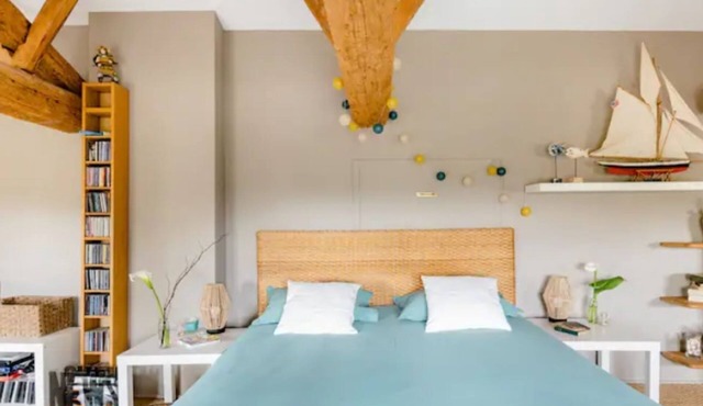 VERY BEAUTIFUL STONE HOUSE IN BEAUJOLAIS