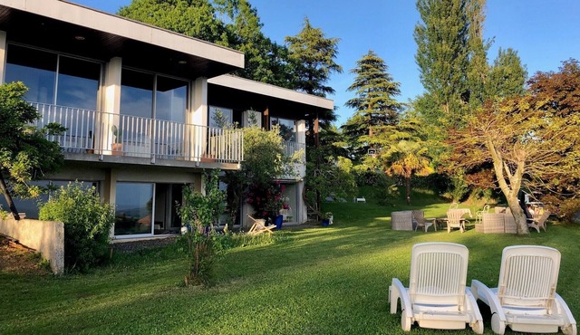 Very beautiful villa with breathtaking views of the Pyrenees