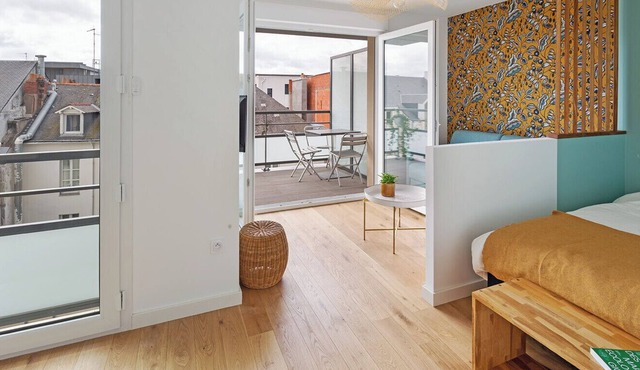 Very bright apartment with balcony in Nantes