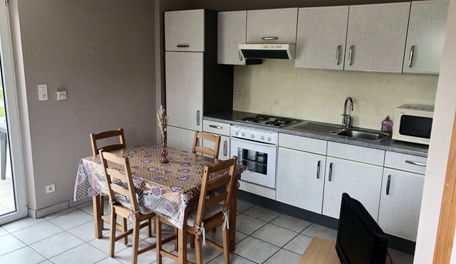 Very bright gite, located at the edge of an orchard, in a quiet neighbourhood