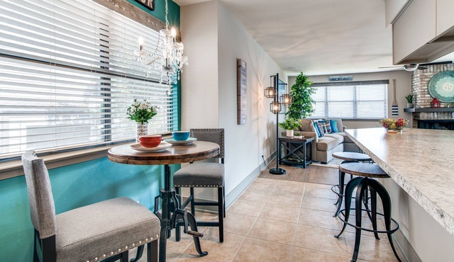 Very charming and comfortable condo on Lake Ray Hubbard!