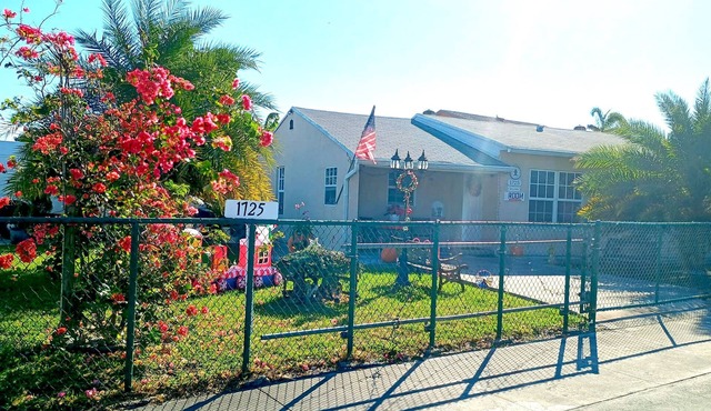Very clean and comfortable 1 bedroom 1 bathroom