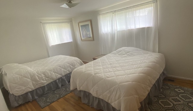 Very clean and quiet place. Close to golf course and hot springs