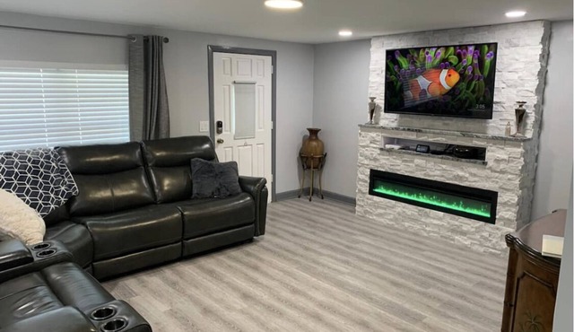 Very clean, close to the beach and great for long term stays as well. Huge yard