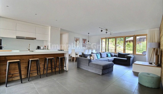 Very comfortable flat for 8 people, living room, kitchen area with dishwasher, 2 double bedrooms, 1