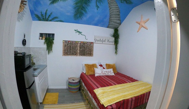 VERY COZY HAWAIIAN TINY STUDIO !