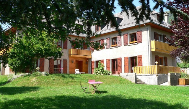 Very high standard mountain house close to Peyragudes