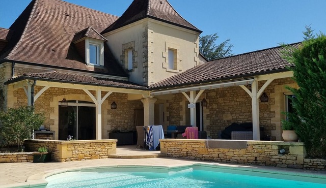 Very luxurious country house with private pool