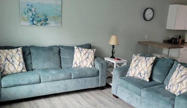 Very Nice 2 Bedroom Close to Venues /Warsaw Stays