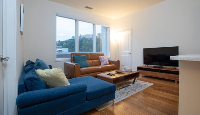 Very nice 2Br in edgewater NJ