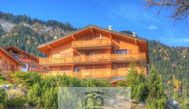 Very nice and spacious apartment with big balcony offering you a magnificent view on the valley of t