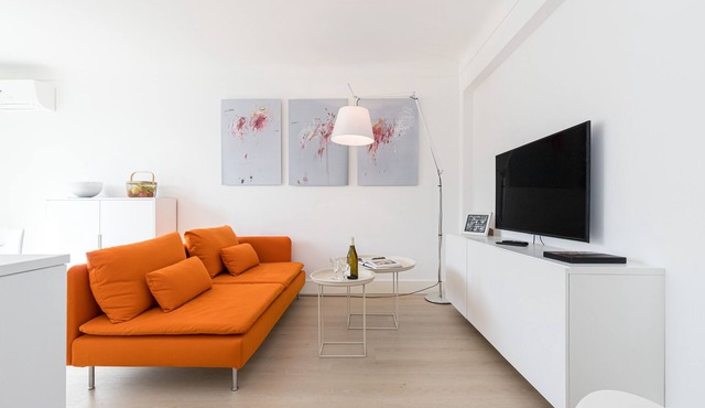 VERY NICE APARTMENT 60M2, A/C, LIFT BALCONY 8MN FROM THE SEA