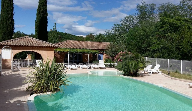 VERY NICE CHALET 4 pers air conditioning SWIMMING POOL RIVER SOUTH ARDECHE