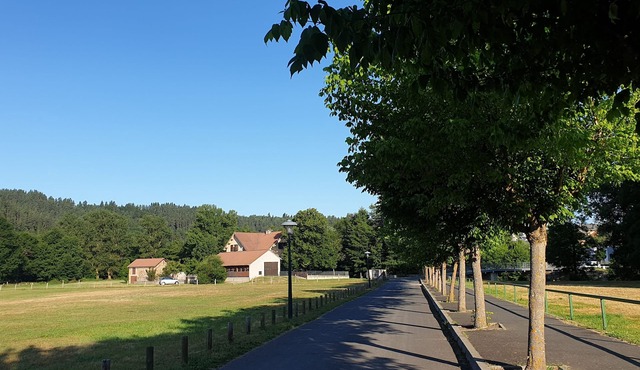 VERY NICE HOUSE with land in the heart of the Village le MALZIEU-VILLE