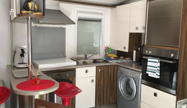 VERY NICE MOBILE HOME ALL COMFORT FOR 6 PEOPLE