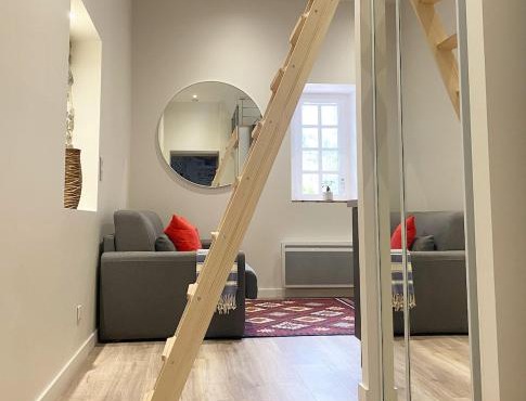 Very nice studio in a 16th century building