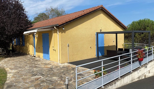 Very nice suite completely independent with its private bathroom