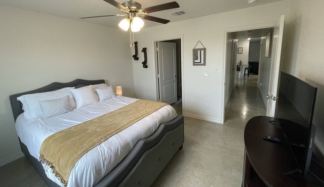 Very Open 3 Bedroom 2 Bath