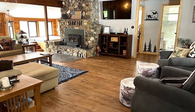 Very open, beautiful and cozy one level, 3 bed, 2 bath Cabin all on ONE LEVEL.