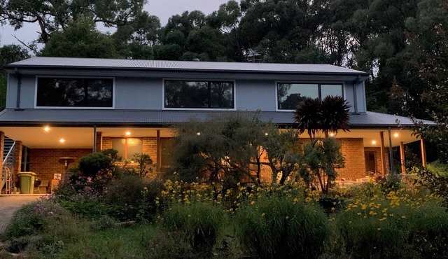 Very Pet-friendly Accommodation on 10 Acres. Perfect for the Complete Family