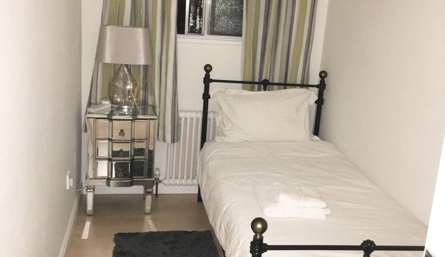 Very quiet area, close to Peterborough Hospital