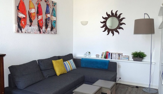 Very quiet luxury F2 apartment with heated pool