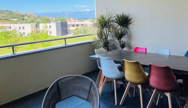 Very recent 3-room apartment in PORTICCIO - Sea view - 4-minute walk from the sea.