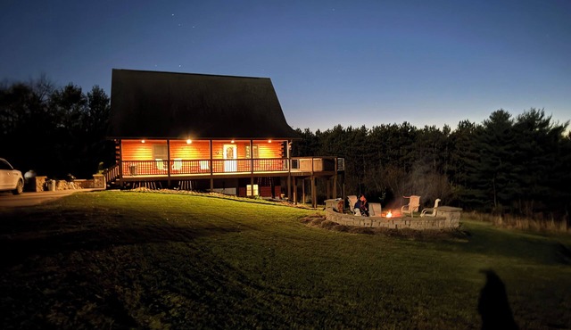 Very Secluded Beautiful Cabin! Watch The Wildlife And Star Gaze From The Deck!