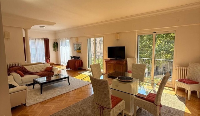 Very spacious apartment in the Vieux-Port of Marseille 105m2 of great comfort