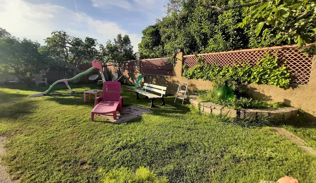 Very spacious apartment in a villa