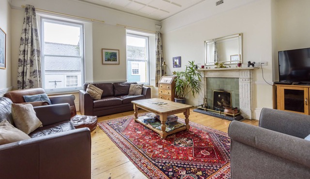 Very Spacious Former bank managers residence