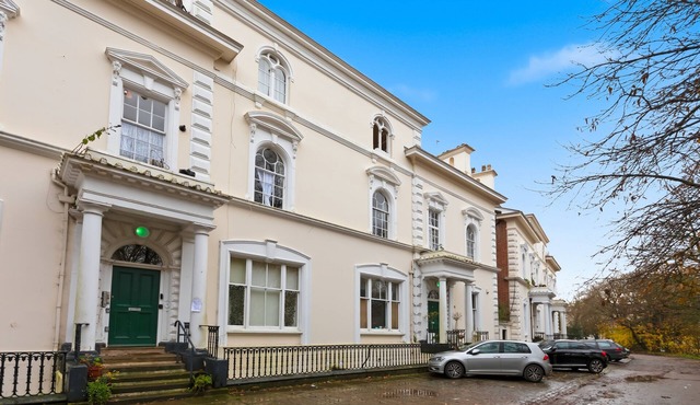 Very special Grade 2 listed 2Bedroom flat