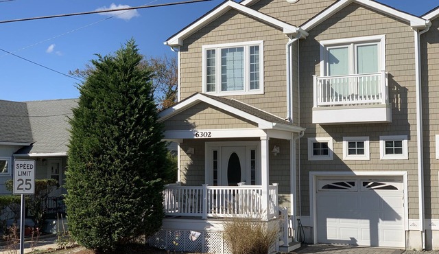 Very unique, there are two townhouses that share a pool area
