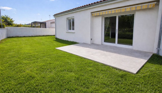 VERY WELL LOCATED IN A QUIET AREA