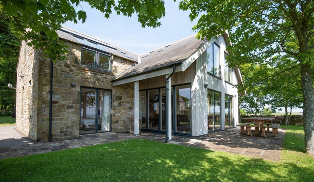 Vesta View - Self catering accommodation that sleeps 10 guests in 5 bedrooms