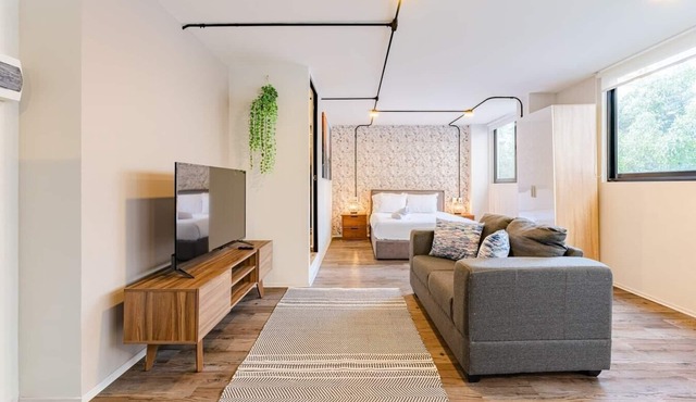 VH | Minimalist Loft + Washing Room and Gym | 258