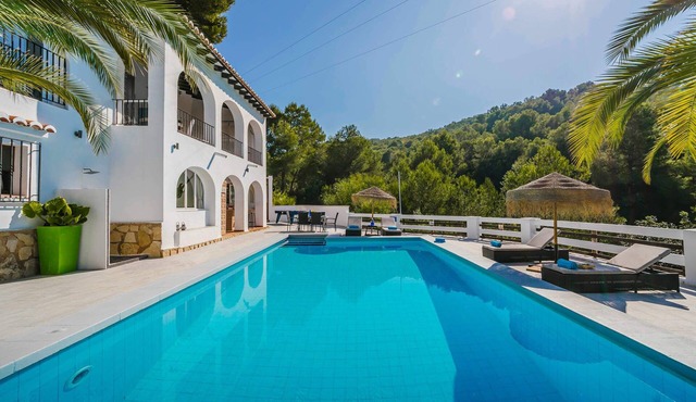 Villa Angeles Blanco by Villa Plus