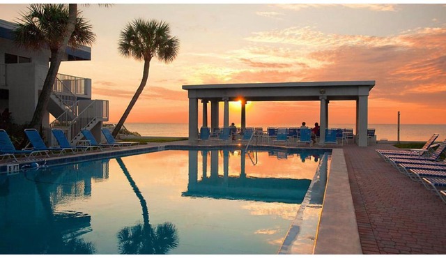 Via Roma Beach Resort