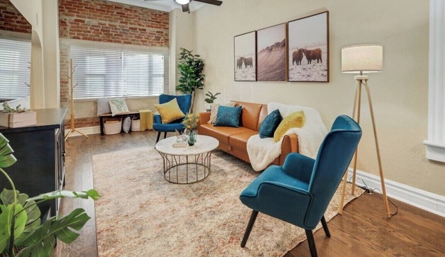 Vibrant 2Bedroom in Denver's Historic Art District