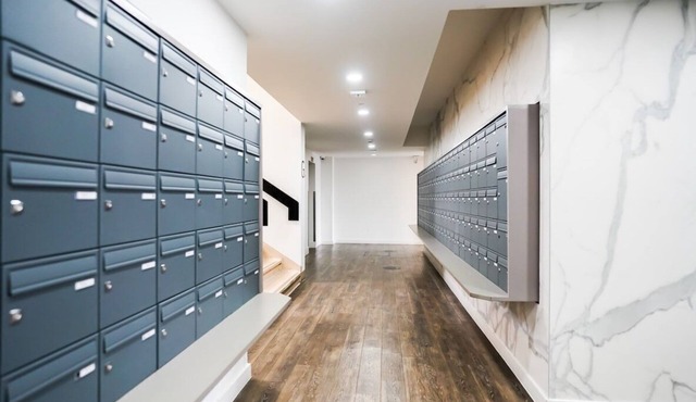 Vibrant 2BR King Retreat - NEW!