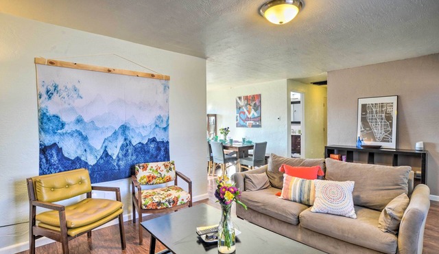 Vibrant ABQ Adobe Den: Mtn Views, Walk to Park!
