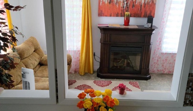 Vibrant apartment in the heart of the town